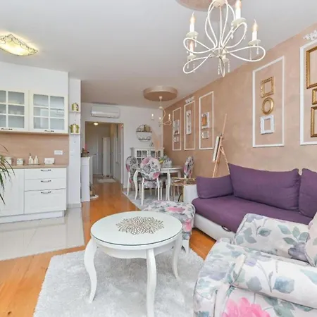 Apartment Hani 2 Makarska